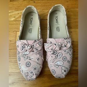 Pink Bandana Toms